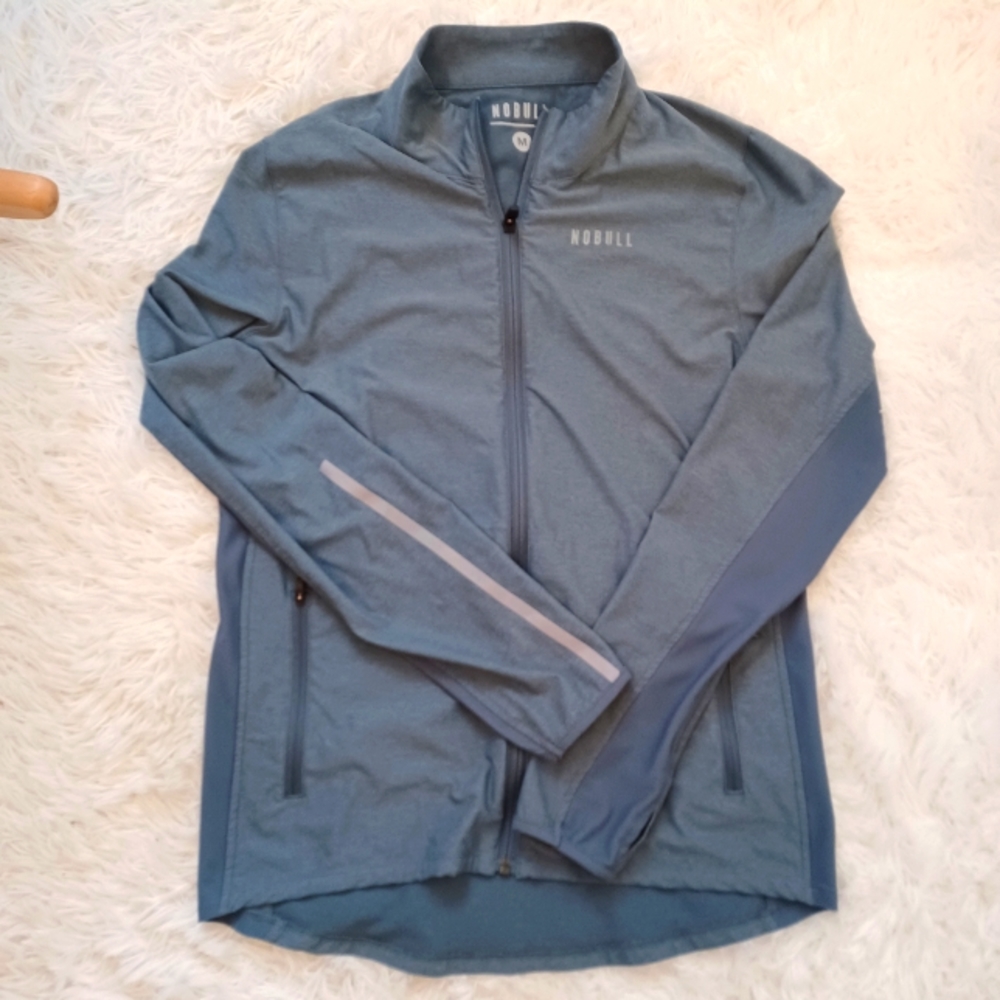Like new NO BULL zip up
